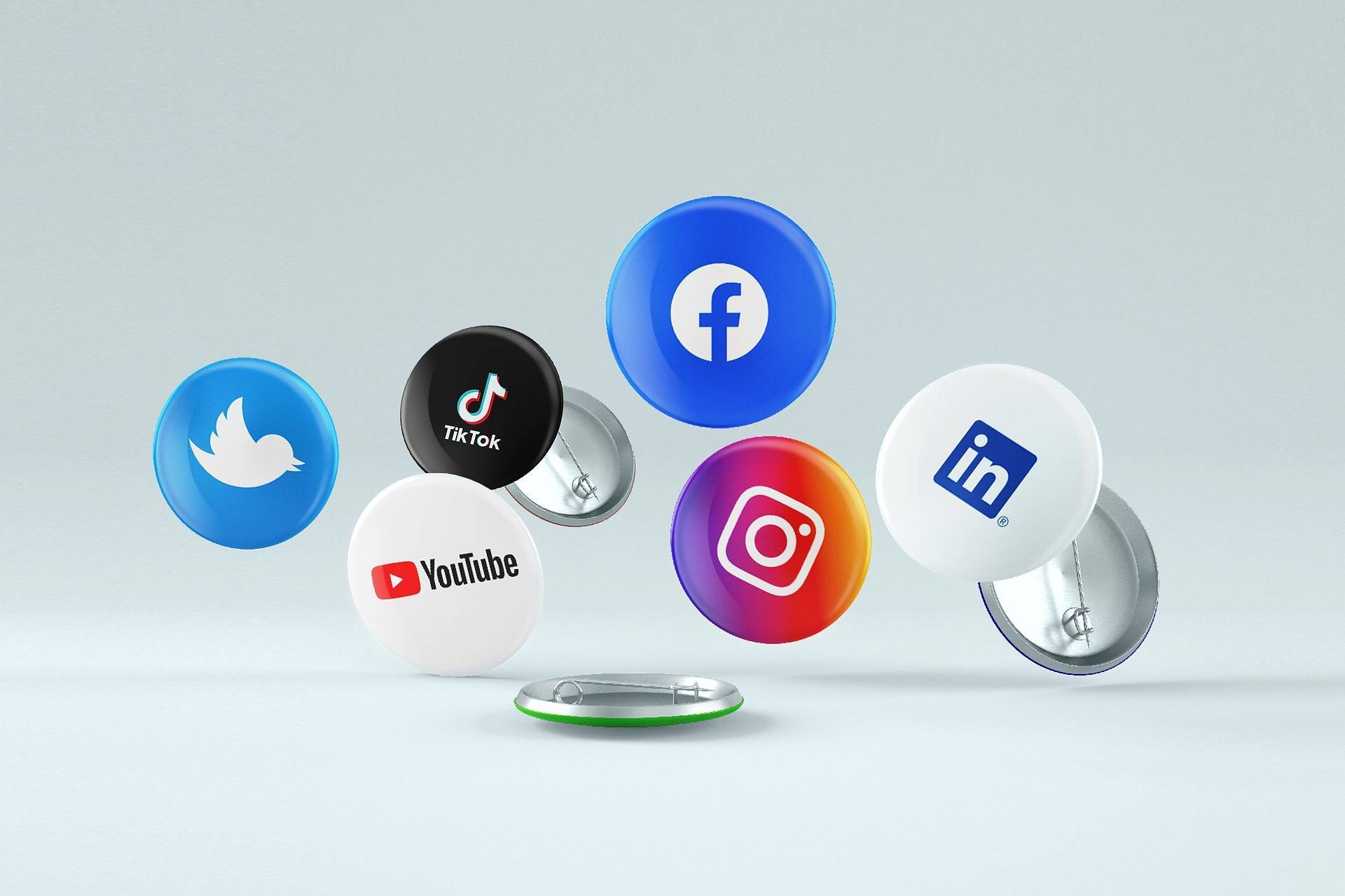 Social Media Kanäle und Marketing Betreuung.